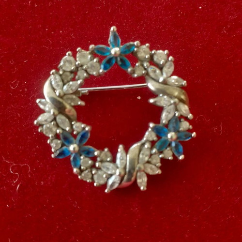Silver 925 pin with white and blue zircon, new