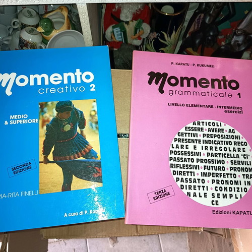 Momento Italian grammar books new, set of 2