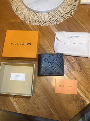 Louis Vuitton men's wallet new, black