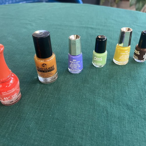 Nail polish set, pack of 6, assorted colors and brands
