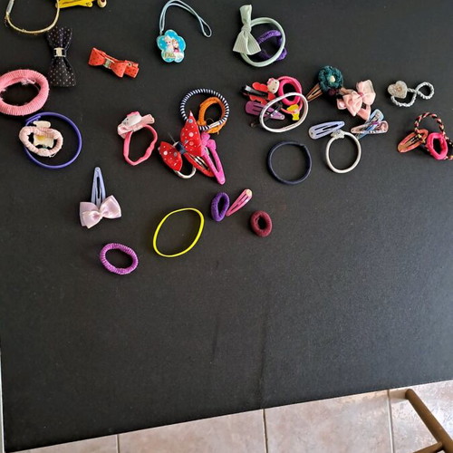 Children's hair elastics used