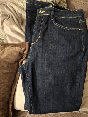 BSB denim jeans straight fit like new, blue