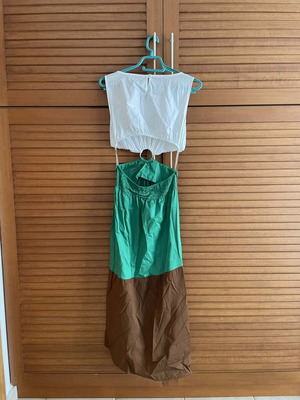 Cut-Out Maxi Dress with Color-Blocking and Ring like new, size S