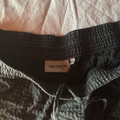 Carhartt WIP Toland Shorts XL like new, black-grey stripes, 100% cotton