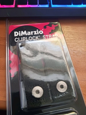 Di Marzio DD2200BK clip lock strap black new