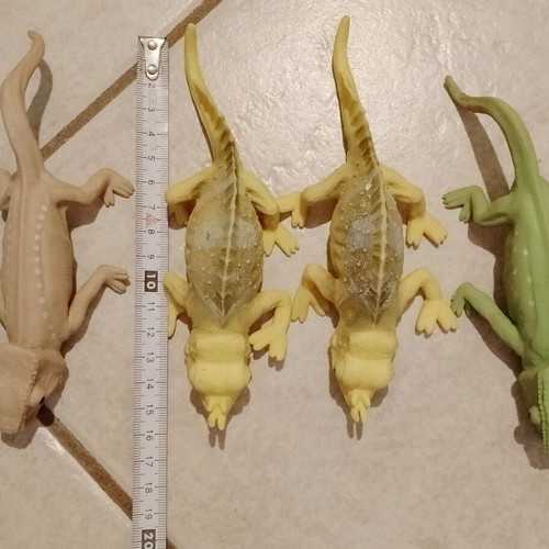 Rubber toys set of 4 used, chameleons and reptiles