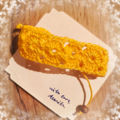 Crochet bracelet new, yellow with beads and cotton yarn