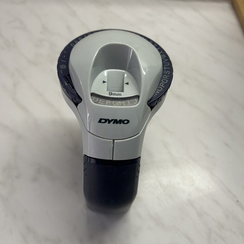 Dymo Omega mechanical handheld label maker like new