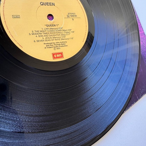 Queen Queen LP used, rock genre