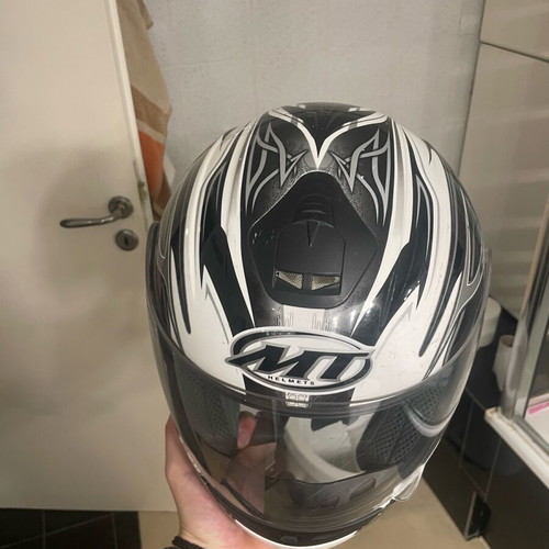 Mt helmet like new
