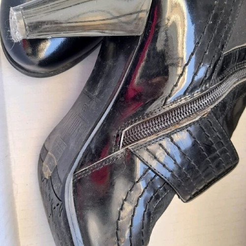 Gianna Kazakou boots like new, size 39, black elastic