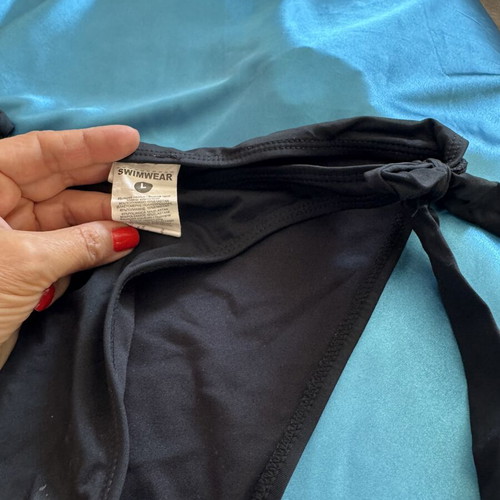 Yamamay swimwear set like new, black large and black-white medium
