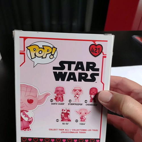 Funko Pop! Star Wars Yoda (pink) like new