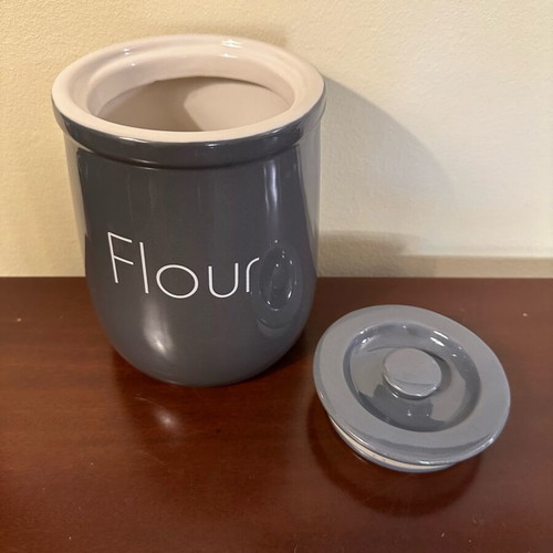 Ceramic container with lid like new, gray