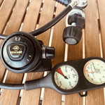 Aqua Lung Barometer and Depth Gauge with Beuchat VX10 Evolution Regulator