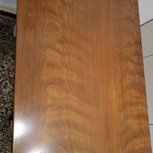 Wooden dining set like new with 2 chairs and wheels