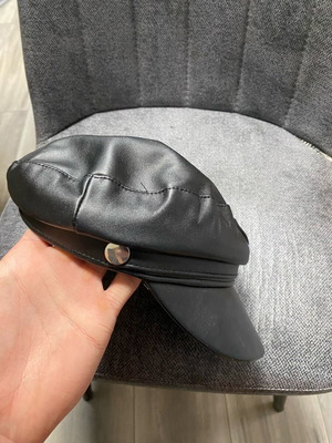 Women’s black faux leather baker boy cap used