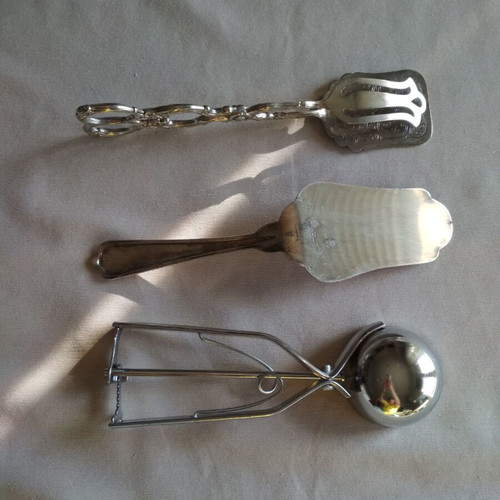 Silver-plated serving utensils used, set of 3 pieces