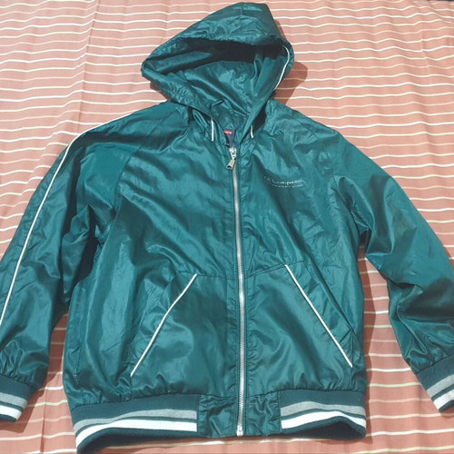 Champion Junior Outdoor Jacket size 7-8 years like new, green