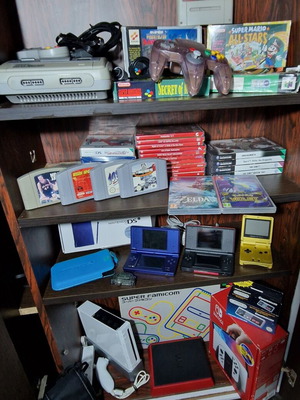 Nintendo συλλογή σαν καινούργιο με κονσόλες και παιχνίδια