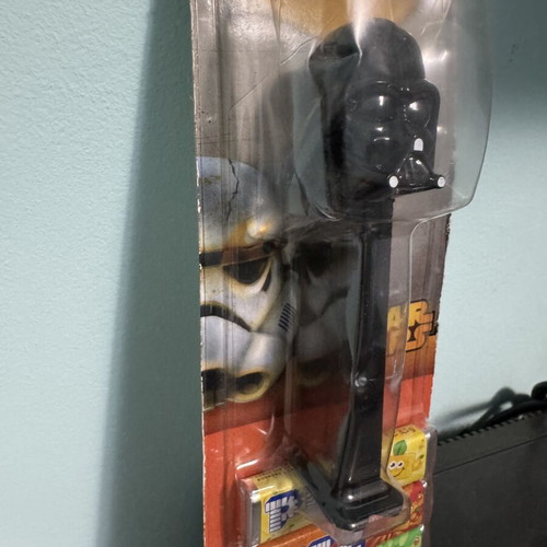 Star Wars Darth Vader PEZ Dispenser sealed
