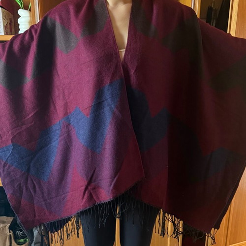 Cape coat new, large burgundy and blue without belt