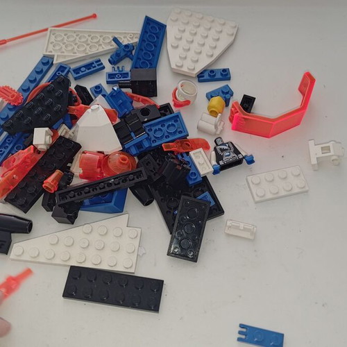 Lego Vintage Blizzard Baron Ice Planet 2002 6879 used
