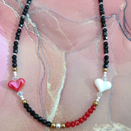 Necklace 875 new, black and red