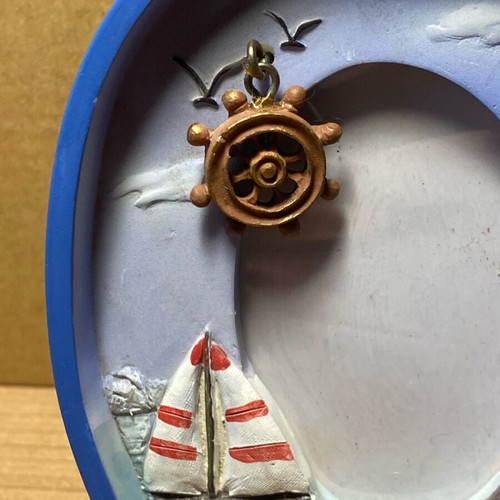 Small sea-themed frame like new, 12 centimeters