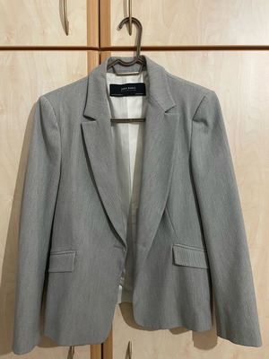 Zara blazer and trousers set like new, gray