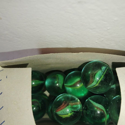 Glass marbles new from the 80s, box of 25, large size