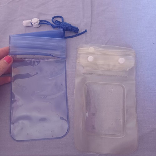 Phone cases for beach, set of 2