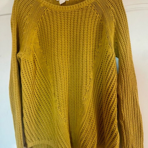 H&M knitted sweater yellow oversized size S like new