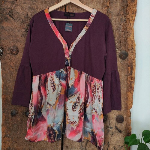 Boho tunic with bell sleeves and tie dye pattern, new, cotton and silk, one size