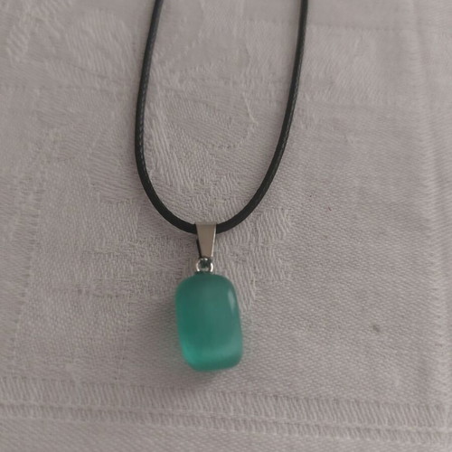 Necklace from PU leather like new, black and green, 45 cm + 5 cm extension