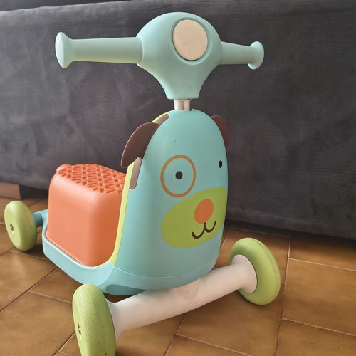 Skip and hop kids scooter used