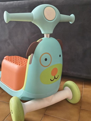 Skip and hop kids scooter used