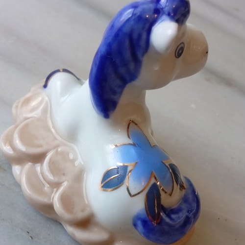 Porcelain figurine USSR 6/6.5 cm like new
