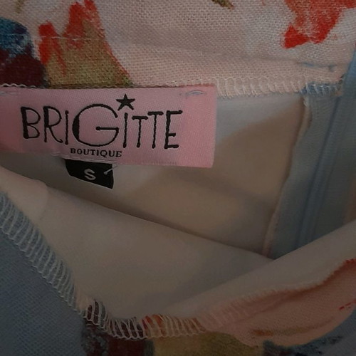 Pencil skirt set with cropped top and belt Brigitte like new