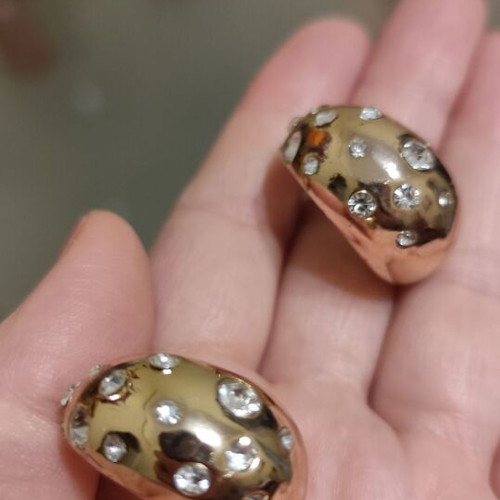 Gold earrings with rhinestones new