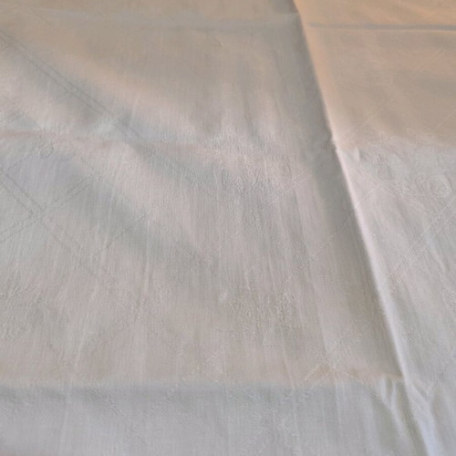 White cotton tablecloth like new with lace and crochet edging