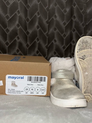 Mayoral boots for girls silver like new, size 23