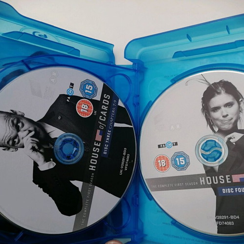 House of Cards Blu-Ray used, chapters 1-13 on 4 discs