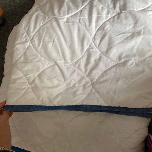 Single size summer quilt used, thin duvet for warm weather