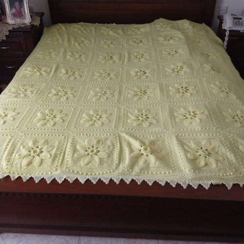 Knitted blanket for super double bed lemon color with baby blanket new