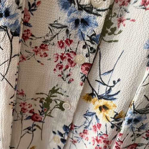 DeFacto shirt XL like new, white with multicolor pattern