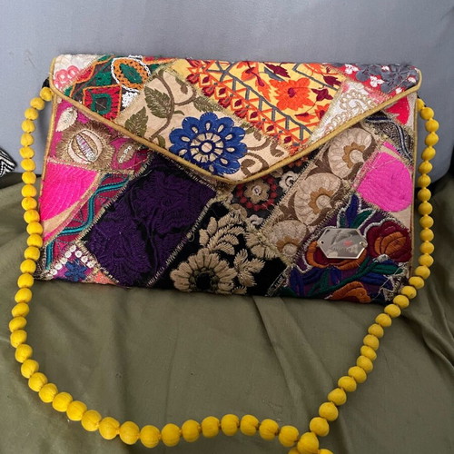 Embroidered shoulder bag used, multicolored