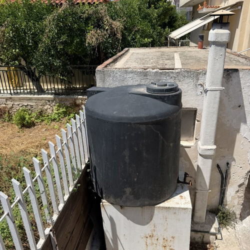 Oil tank 1000 L like new