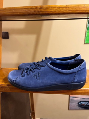 Ecco women's sport shoes used, size 40, blue leather