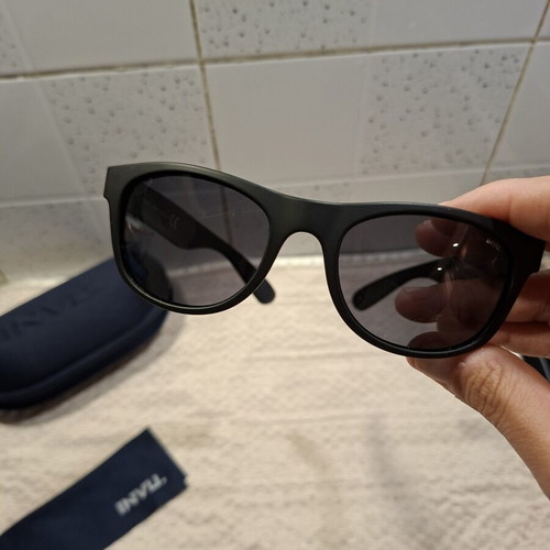 Invu Polarized A 2608 A Filter Cat.3 Kids Sunglasses like new, matte black